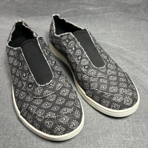 New Spenco Women's Santa Maria Batik Sneaker Size W 9-1/2 B Black Print Slip On - Picture 2 of 9
